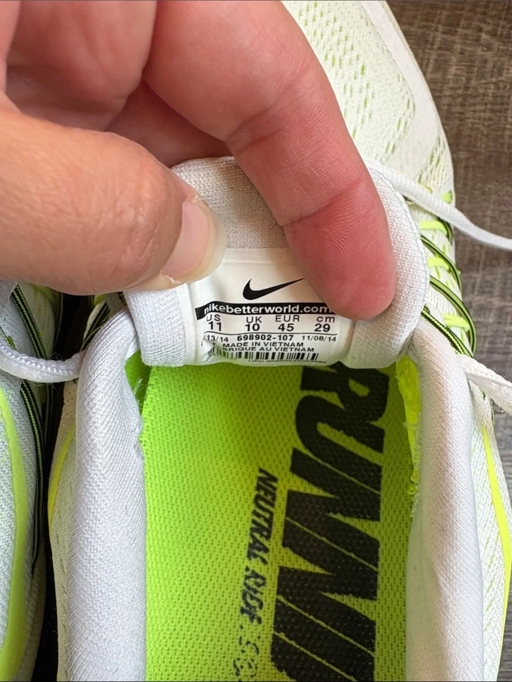 Nike Air Max Running Shoes Men’s 11 White Volt Sneakers 698902-107